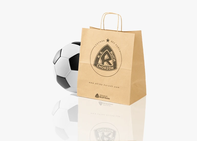 torba papierowa z własnym nadrukiem ruch chorzów logo - idealna dla produktów sportowych